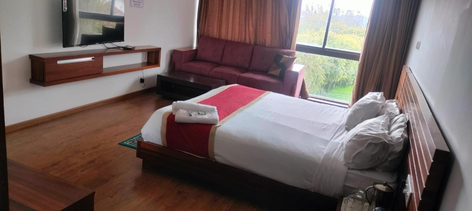 Ezebella Luxury Service Villa Ooty Exterior photo